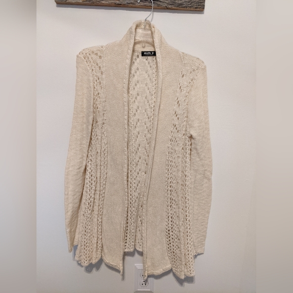 Allen B. Cardigan 🇺🇸🇺🇸 - Picture 1 of 5